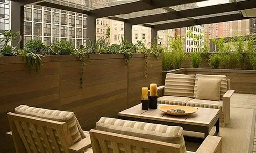 Glass Veiled Garden - Chicago Roof Deck Project