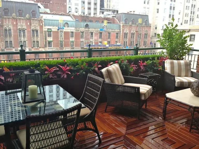 Tête-à-tête - Chicago Roof Deck Project