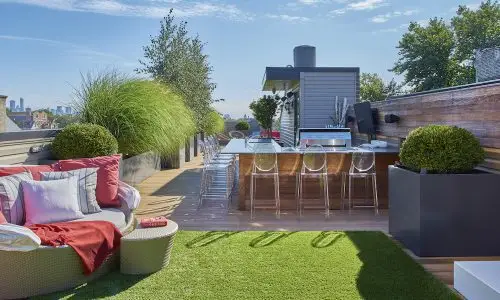 Sophisticated Family Retreat - Chicago Roof Deck Project