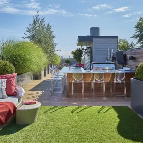 Sophisticated Family Retreat - Chicago Roof Deck Project