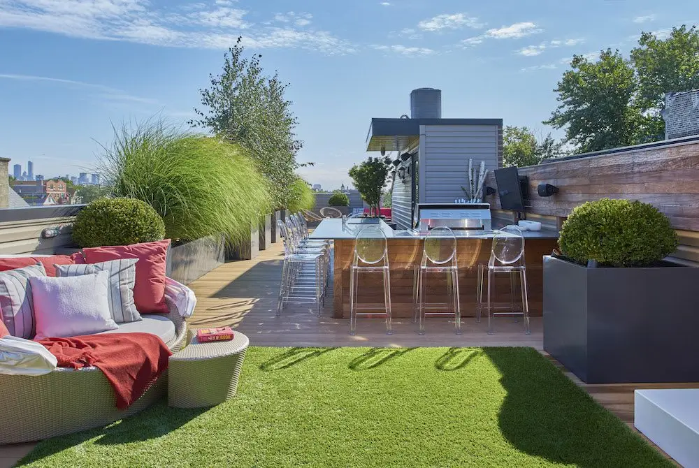 Sophisticated Family Retreat - Chicago Roof Deck Project