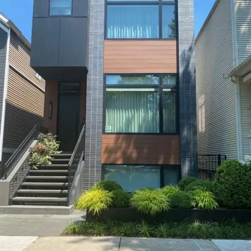 Chicago Grade Level Yard Design